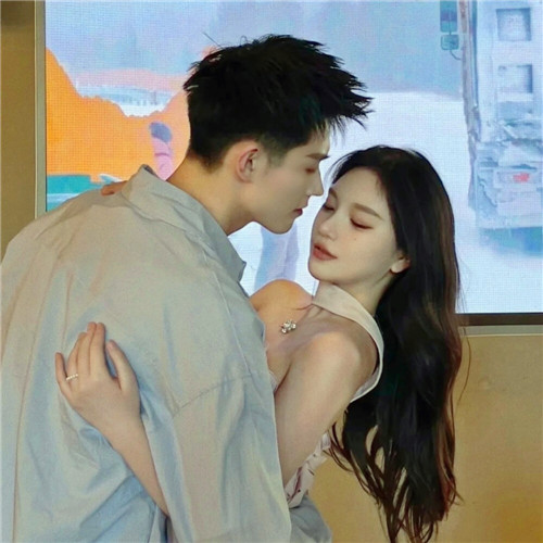 微信情侣头像图片一对真人