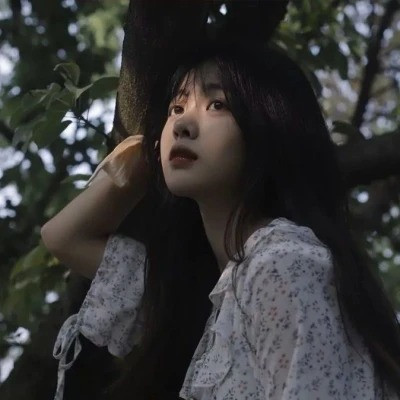 2025年流行高清好看女生头像图片