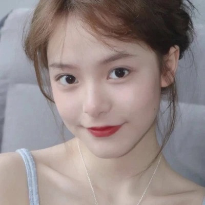 2025年流行高清好看女生头像图片