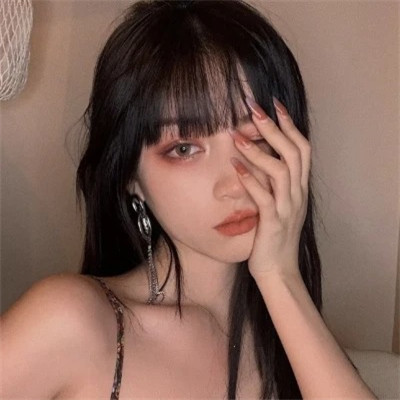 2025年流行高清好看女生头像图片