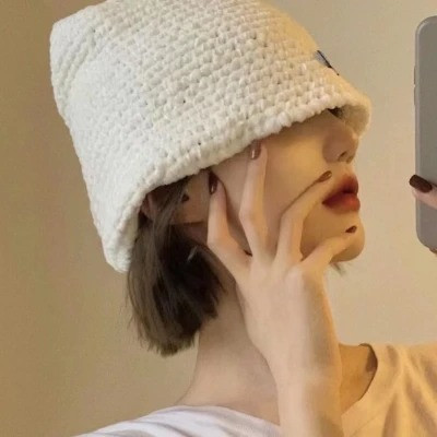 2025年流行高清好看女生头像图片