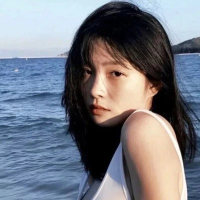 2025年流行高清好看女生头像图片