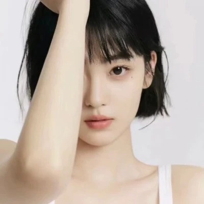 2025年流行高清好看女生头像图片