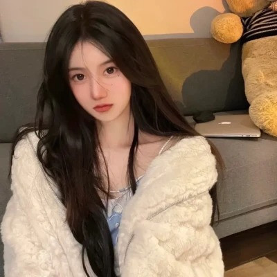 2025年流行高清好看女生头像图片