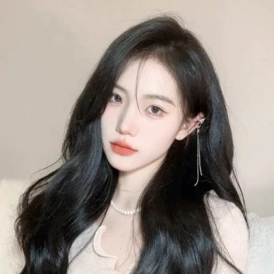 2025年流行高清好看女生头像图片