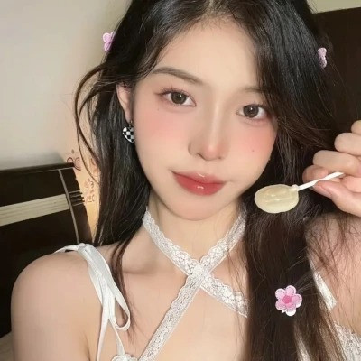 2025年流行高清好看女生头像图片
