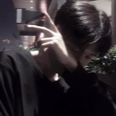 2025男生微信头像超火图片