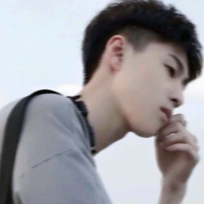 2025男生微信头像超火图片