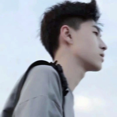 2025男生微信头像超火图片