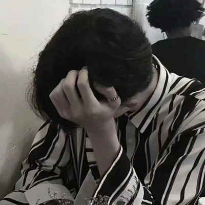 2025男生微信头像超火图片