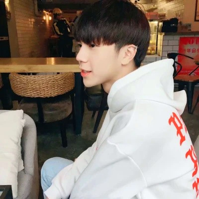 2025男生微信头像超火图片
