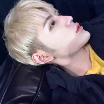 2025男生微信头像超火图片