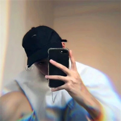 2025男生微信头像超火图片
