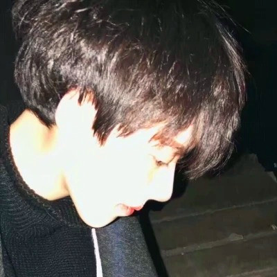 2025男生微信头像超火图片