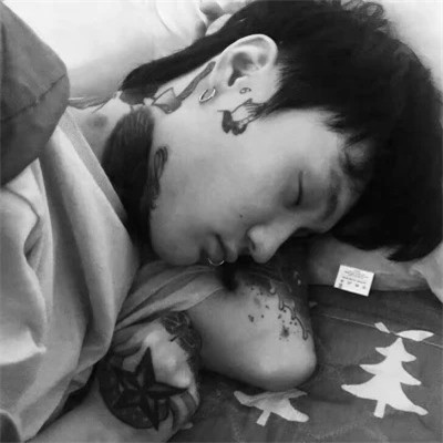 2025男生微信头像超火图片
