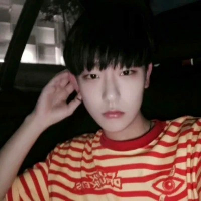 2025男生微信头像超火图片