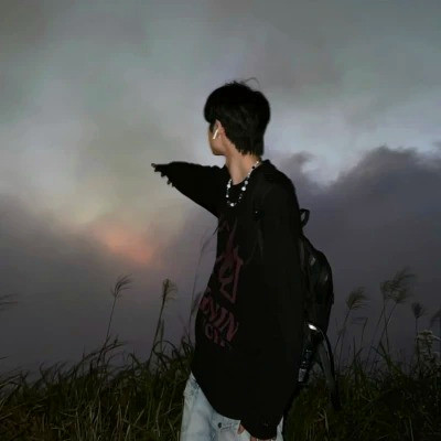 ins高级质感小众头像男