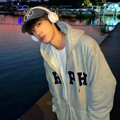 ins高级质感小众头像男