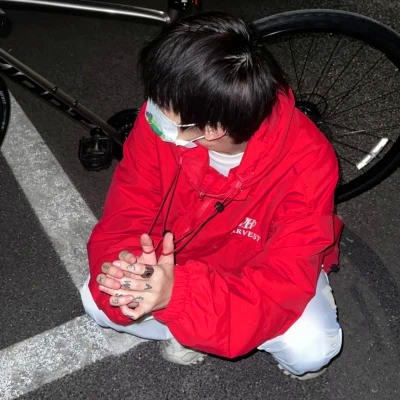 ins高级质感小众头像男