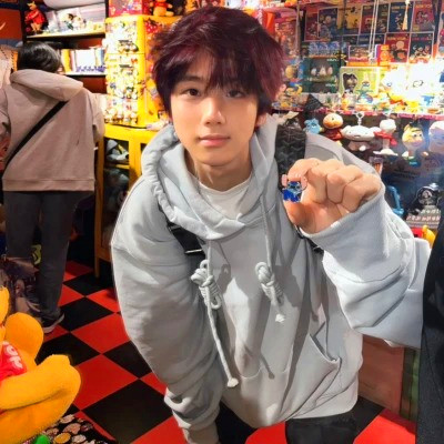 ins高级质感小众头像男