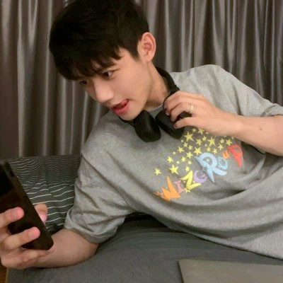 ins高级质感小众头像男