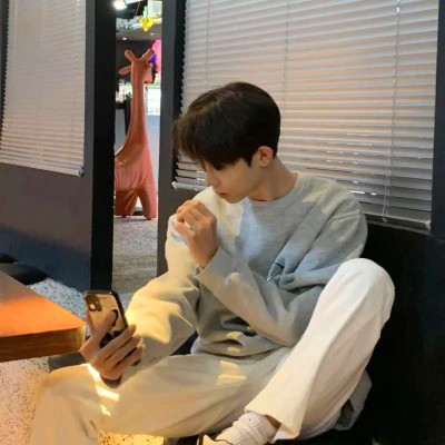 ins高级质感小众头像男