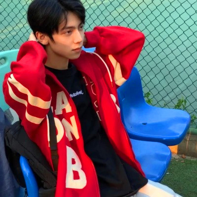 温柔头像ins高级质感男