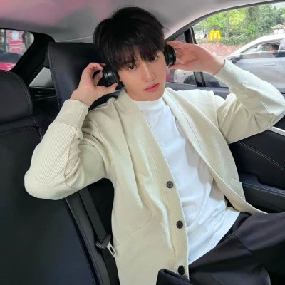 温柔头像ins高级质感男