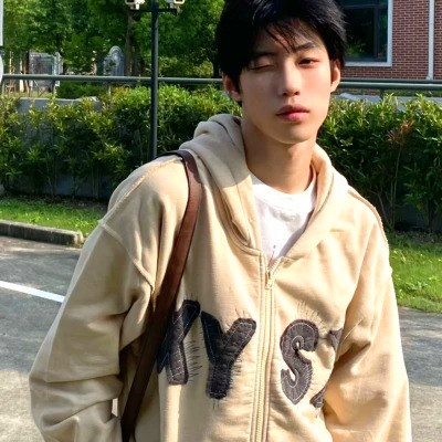 温柔头像ins高级质感男