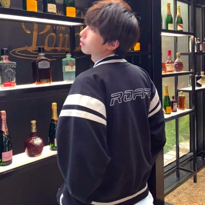 温柔头像ins高级质感男