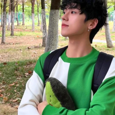 温柔头像ins高级质感男