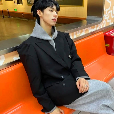 温柔头像ins高级质感男