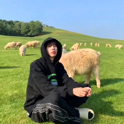 温柔头像ins高级质感男
