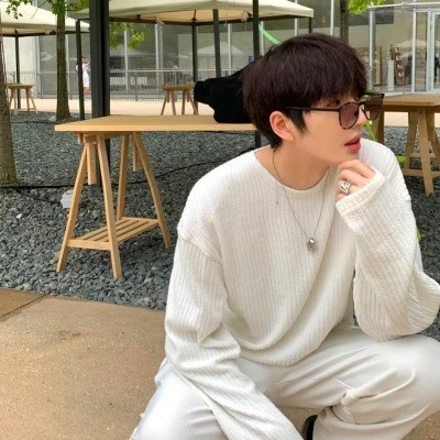 温柔头像ins高级质感男