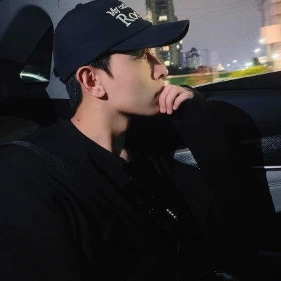 温柔头像ins高级质感男