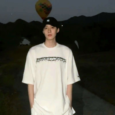 温柔头像ins高级质感男