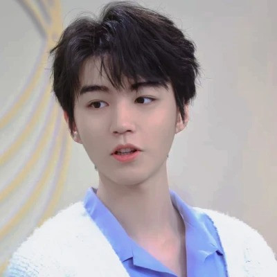 2025最新帅气的男生头像真人