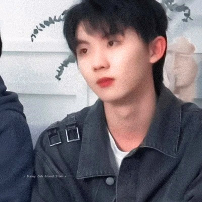 帅哥真人头像高清照男生