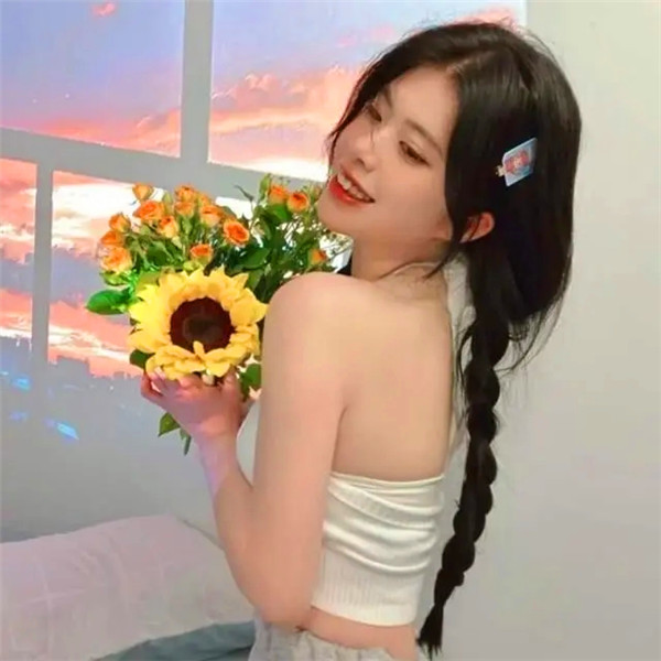 头像治愈系春天女生甜美仙气图片