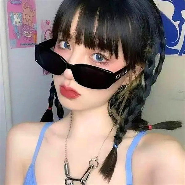 甜酷girl的头像