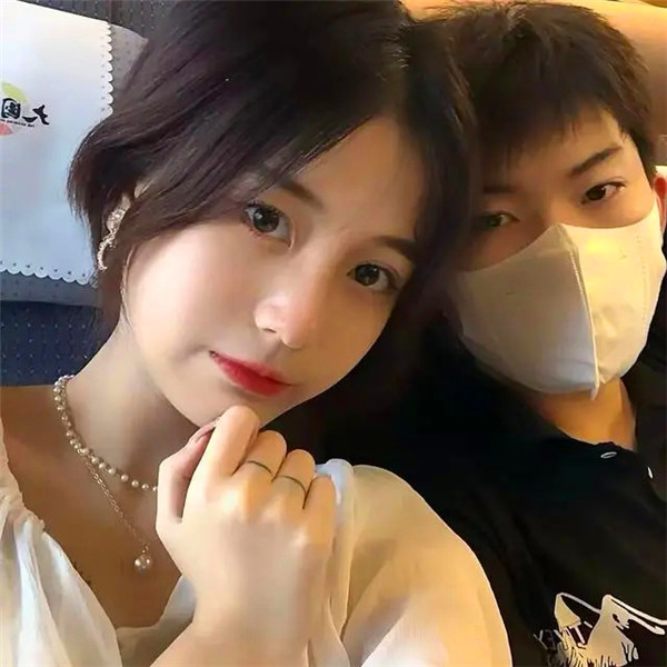 甜到骨子里的情侣头像真人双人图片