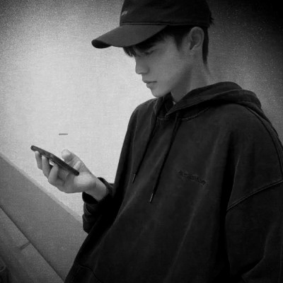 黑白男人头像图片