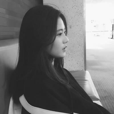 慵懒风颓废女生头像