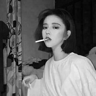 慵懒风颓废女生头像