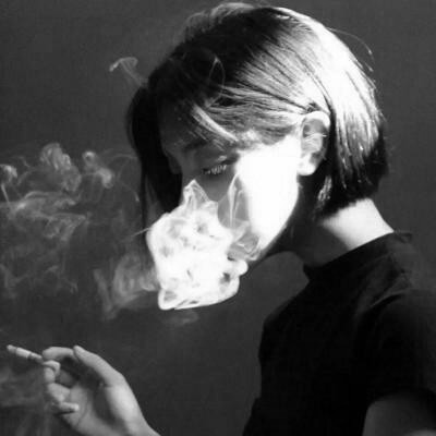 慵懒风颓废女生头像