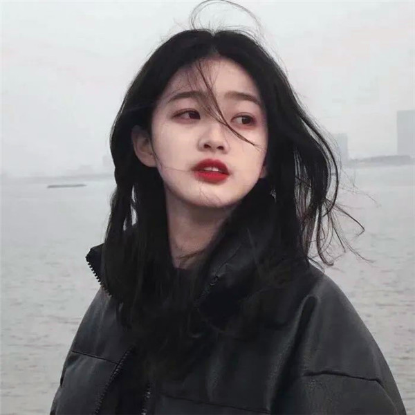 真人女生微信高级氛围头像图片