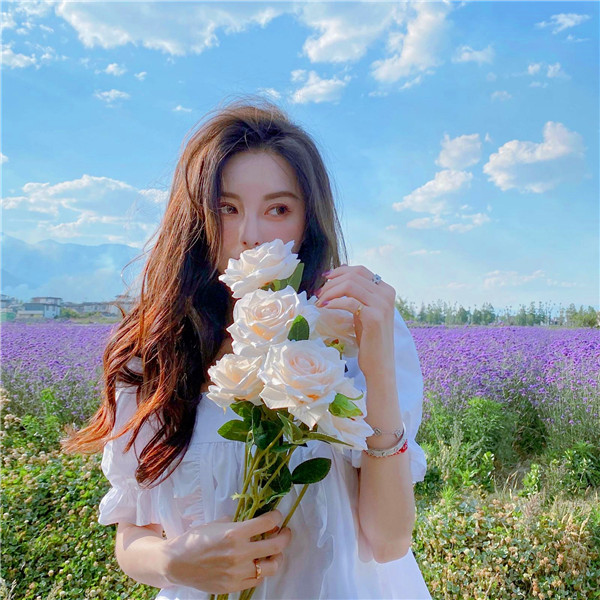高级女生侧脸头像小众背影时尚图片