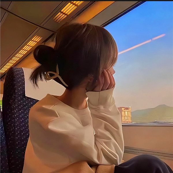 高级女生侧脸头像小众背影时尚图片
