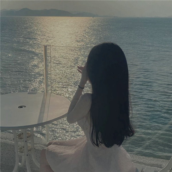 唯美背影女生图片高清头像
