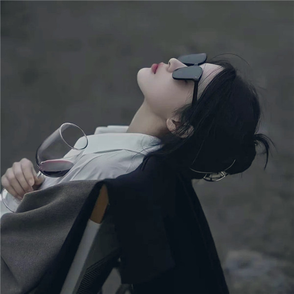 唯美背影女生图片高清头像